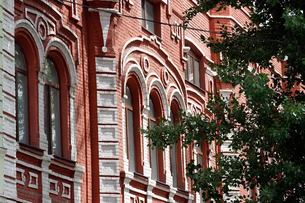 Фасад на улице Гражданской в Харькове